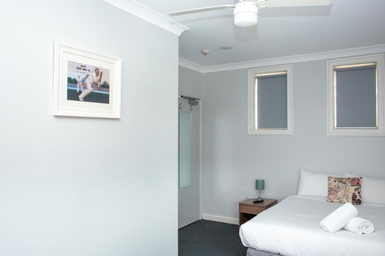 Five Island Hotel Cringila Екстер'єр фото
