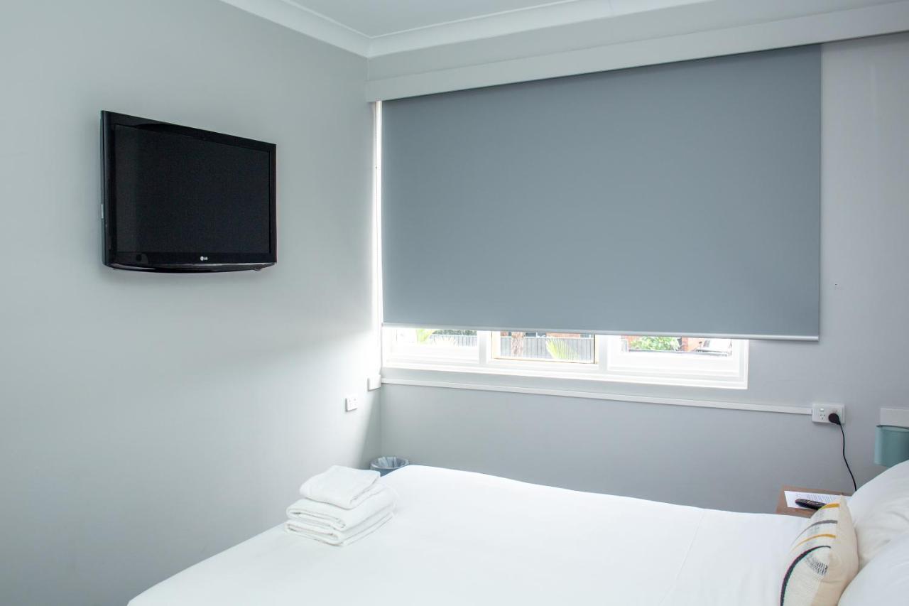 Five Island Hotel Cringila Екстер'єр фото